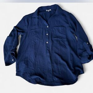 Status by Chenault blue Top